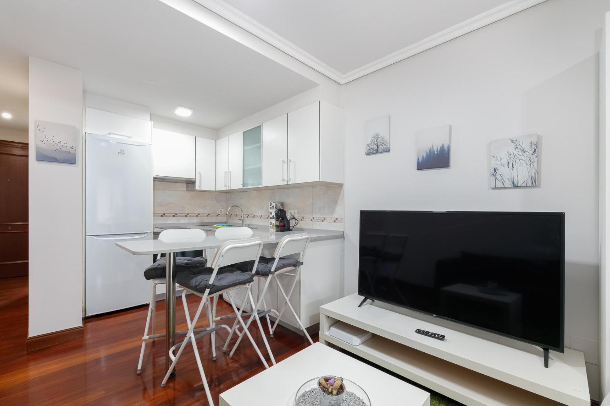 Estudio Moderno Con Parking By Cabana Rentals Vigo Exterior foto